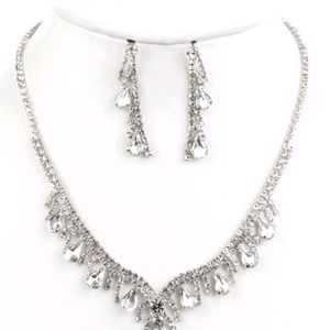 Circular Crystal Necklace set